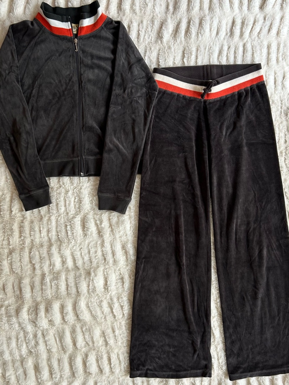 Y2K Vintage Juicy Couture Velour Tracksuit Set Made in USA Charcoal Striped M - Picture 13 of 13